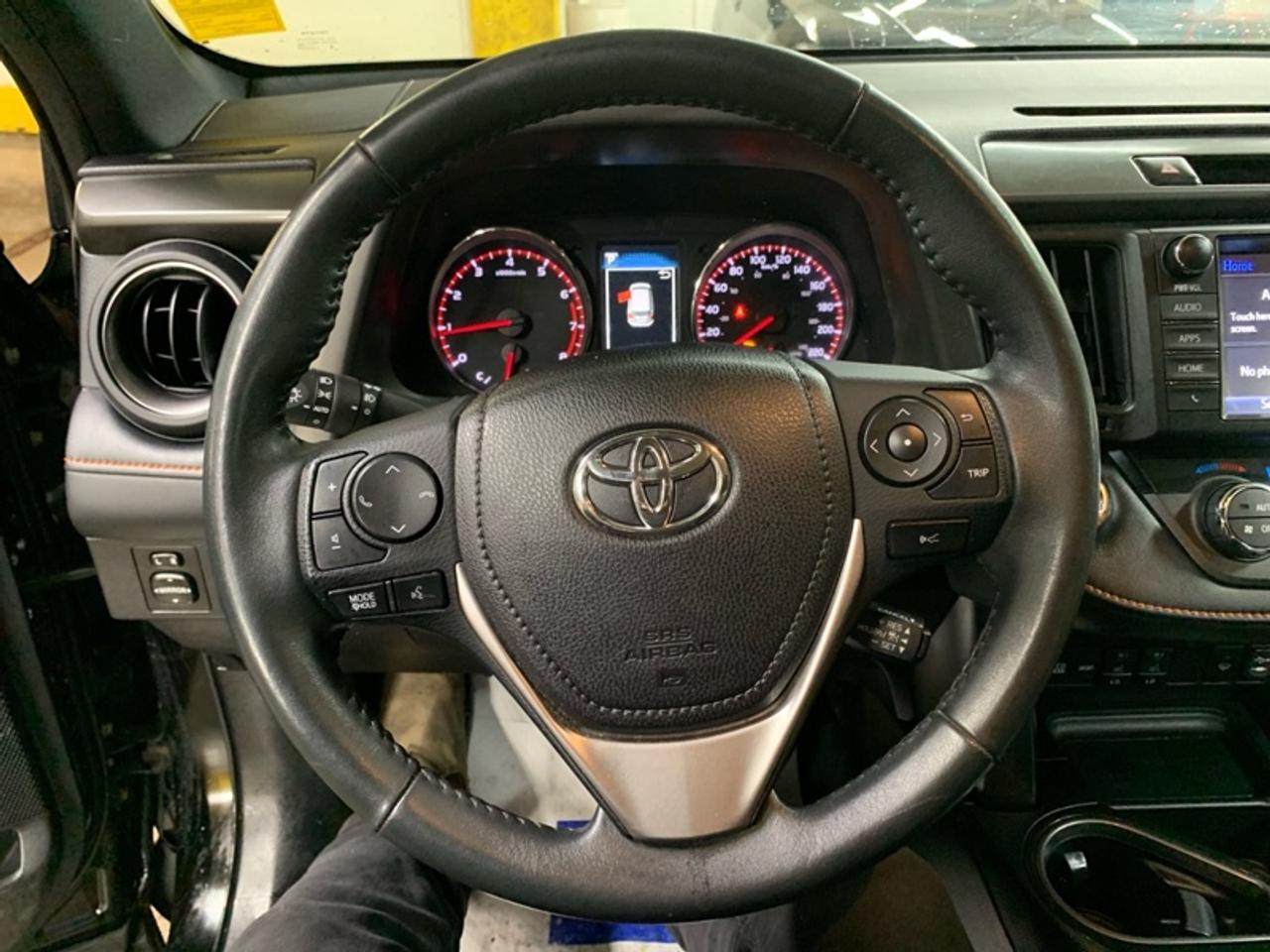 2018 Toyota RAV4 AWD SE  - Navigation -  Sunroof Photo