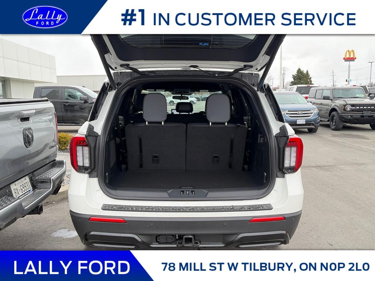 2026 Ford Explorer ST-Line 4WD Photo4