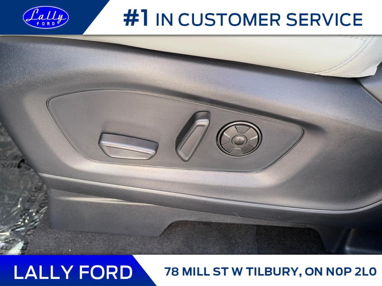 2026 Ford Explorer Platinum 4WD Photo