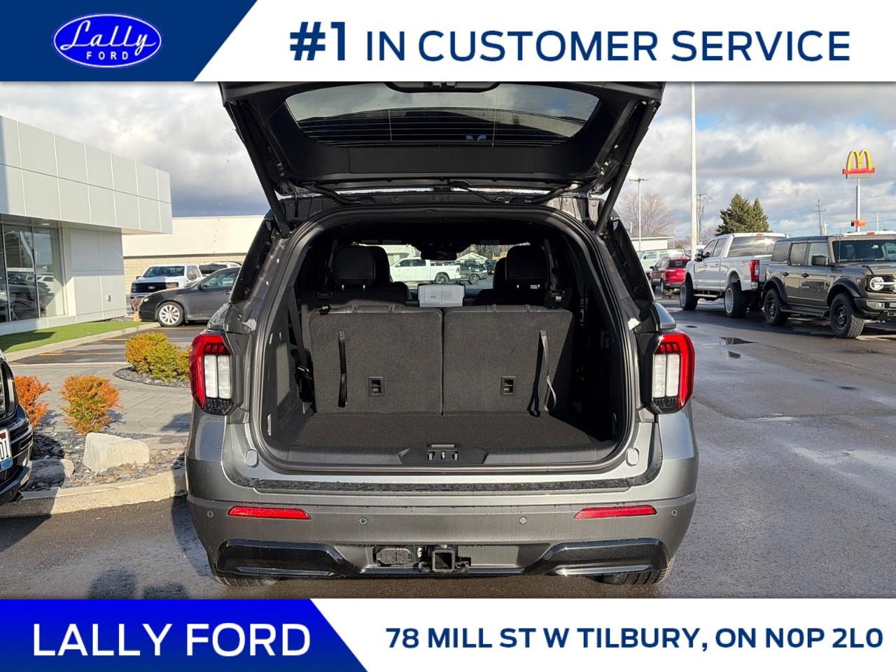 2026 Ford Explorer ST-Line 4WD Photo