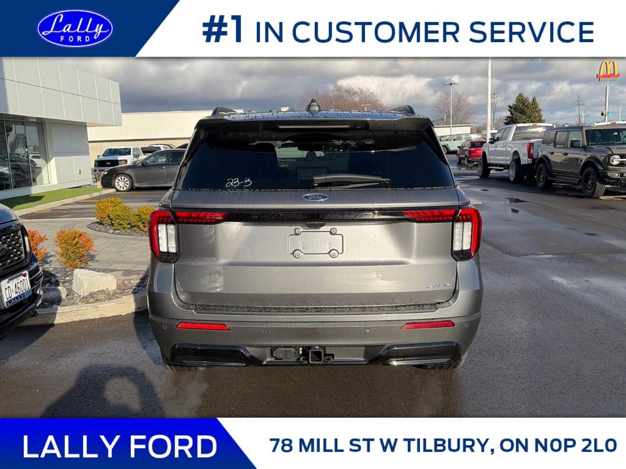 2026 Ford Explorer ST-Line 4WD Photo