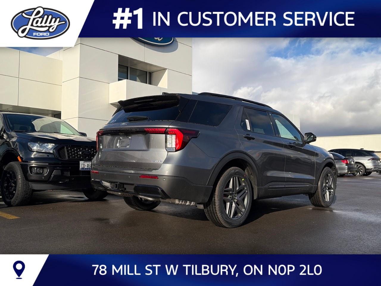 2026 Ford Explorer ST-Line 4WD Photo2