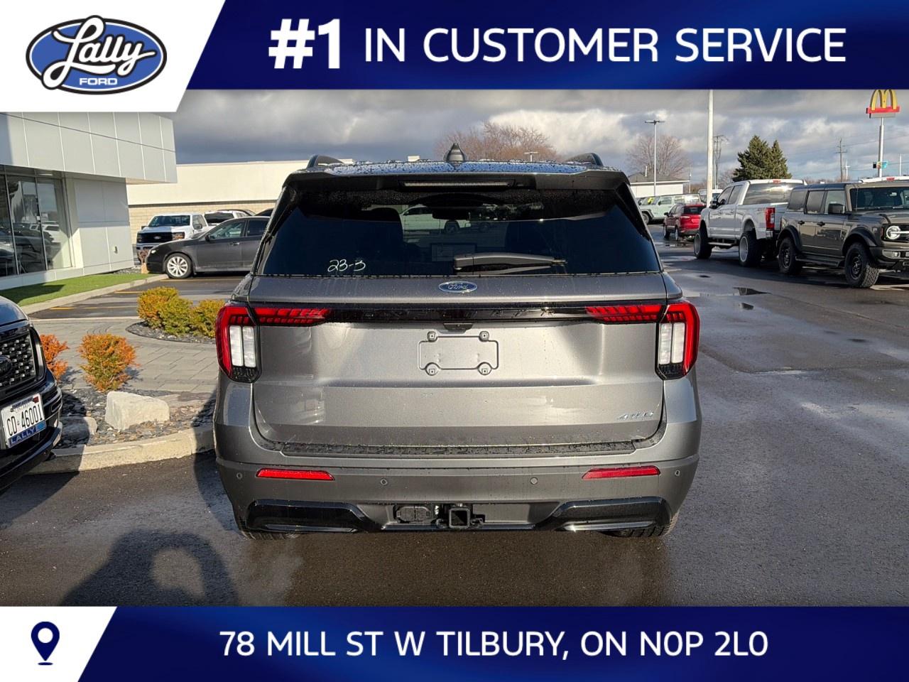 2026 Ford Explorer ST-Line 4WD Photo3
