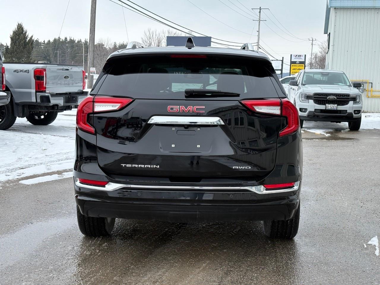 2023 GMC Terrain AWD Denali Photo