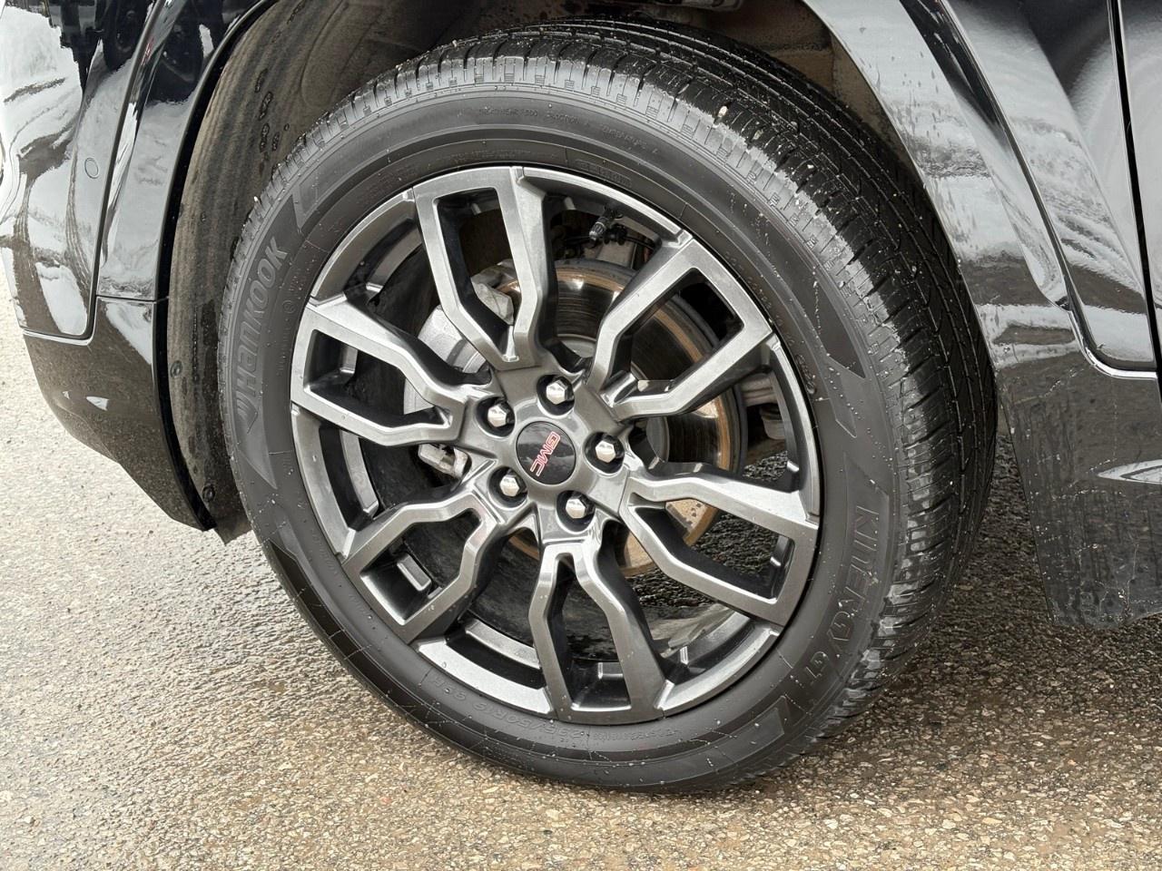 2023 GMC Terrain AWD Denali Photo