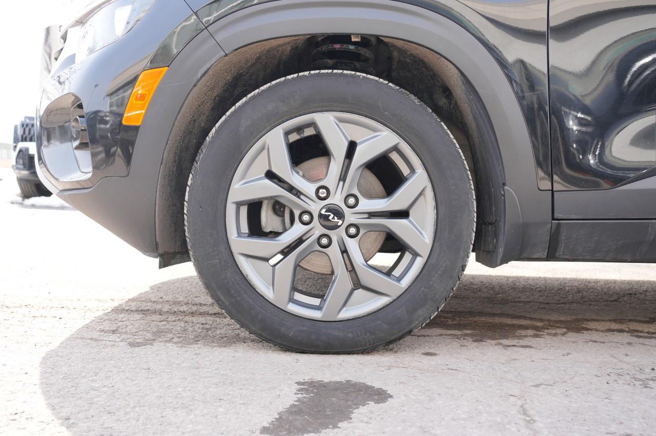 2024 Kia Seltos LX FWD Photo