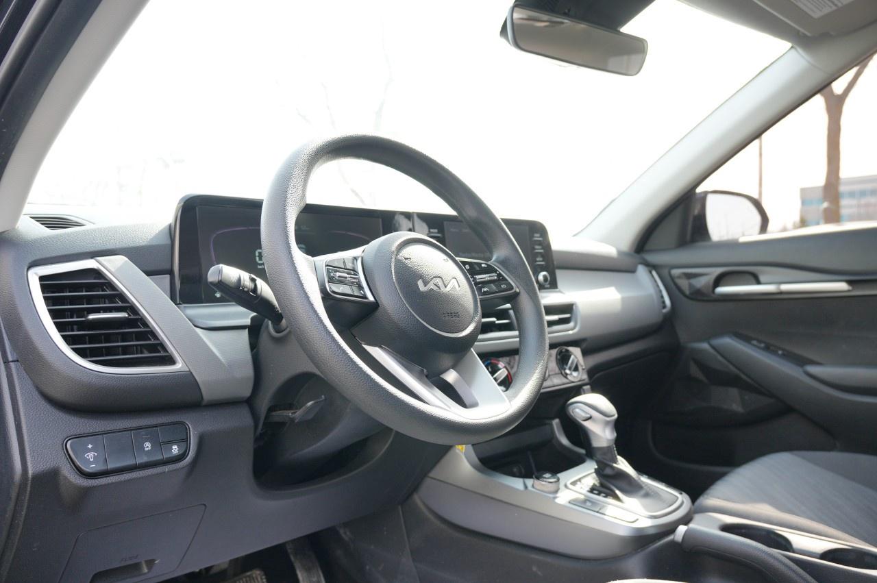 2024 Kia Seltos LX FWD Photo