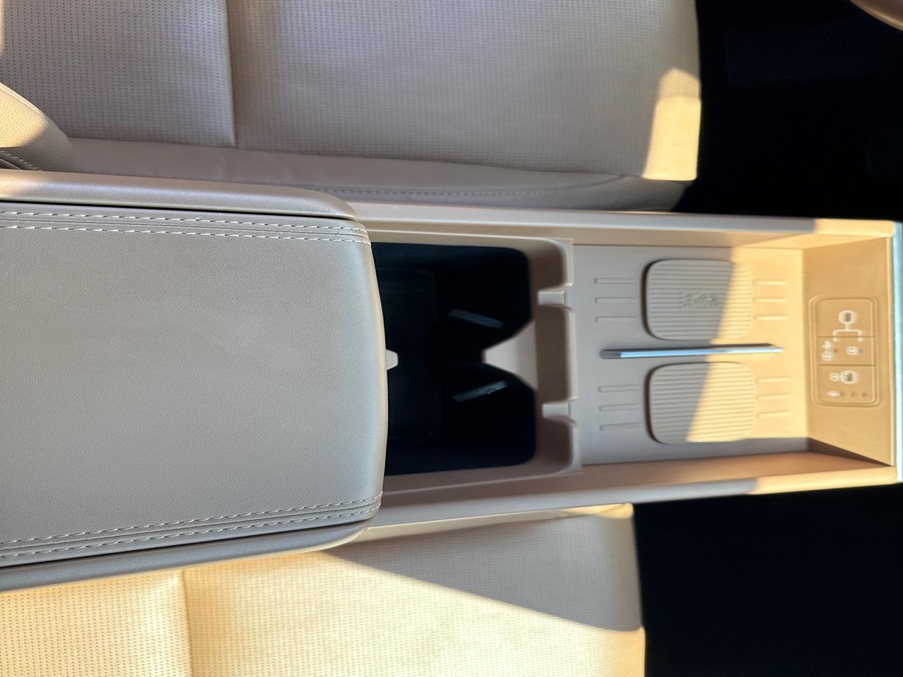2024 Hyundai Santa Fe Luxury Photo