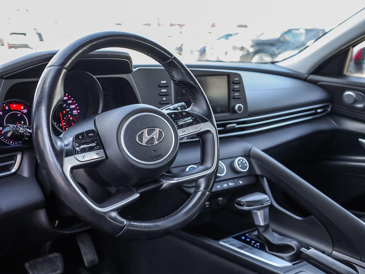 2021 Hyundai Elantra Preferred Photo