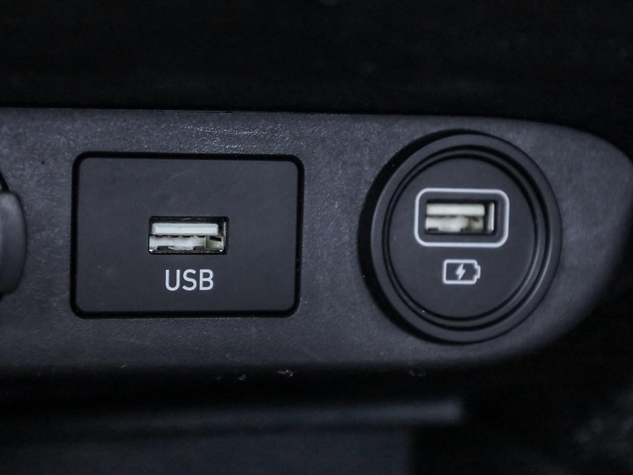 2021 Hyundai Elantra Preferred Photo
