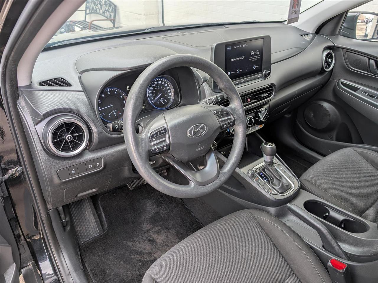 2022 Hyundai KONA ESSENTIAL AWD - REV CAM - HTD SEATS Photo