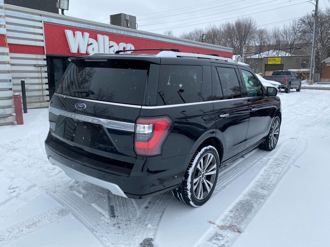 2021 Ford Expedition Platinum | 4WD | PANO ROOF | 8-Passenger Photo