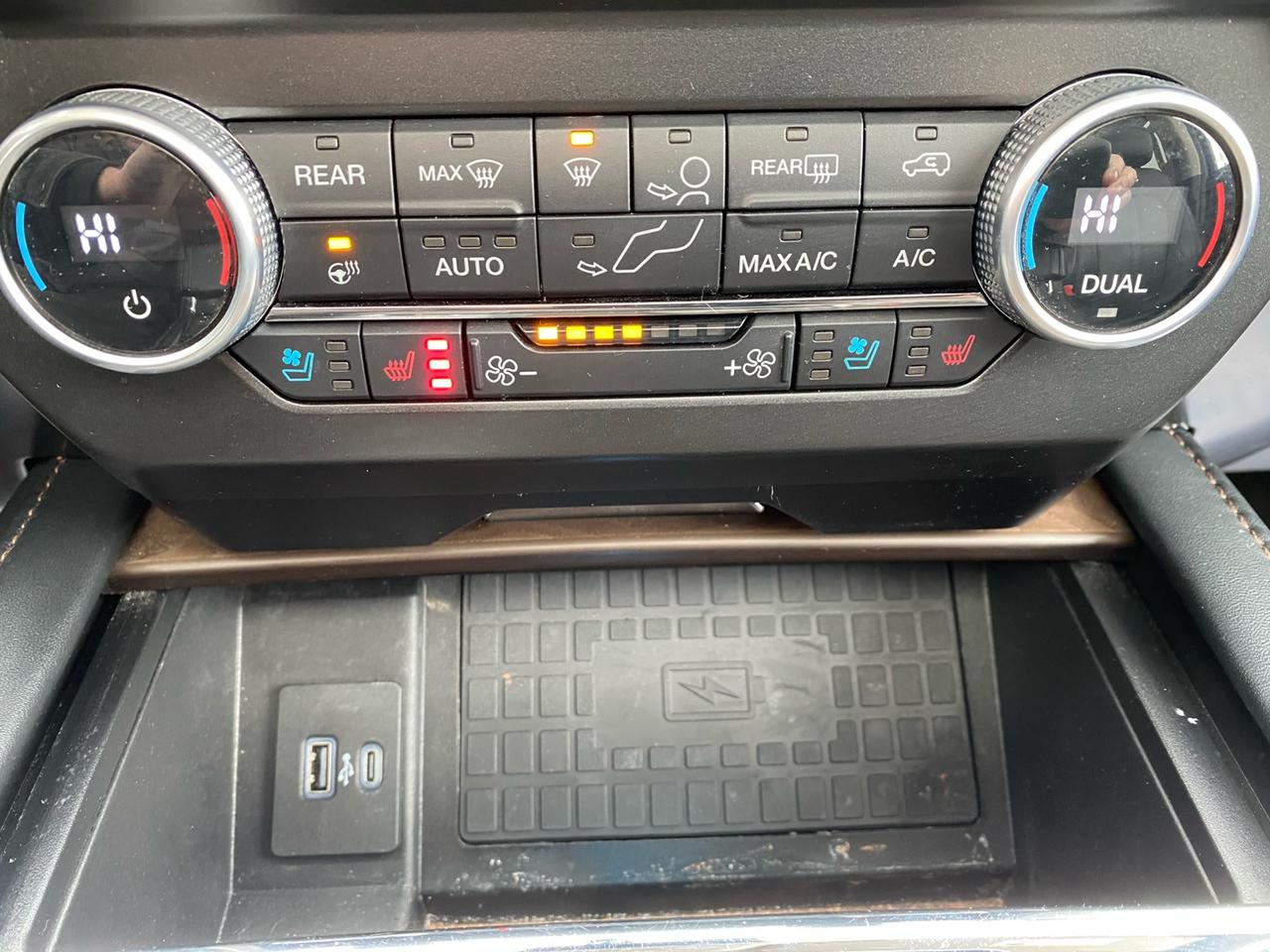 2021 Ford Expedition Platinum | 4WD | PANO ROOF | 8-Passenger Photo