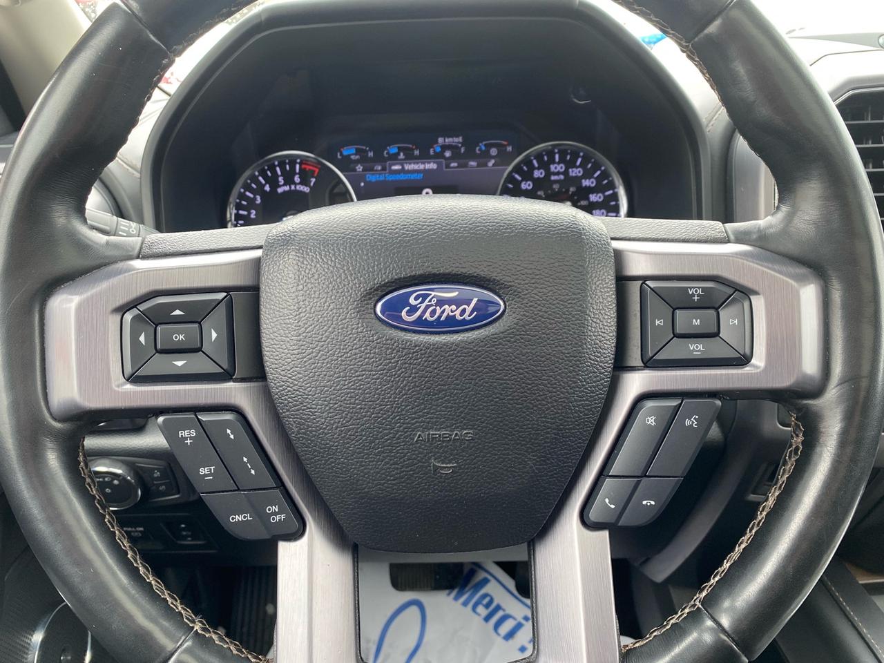 2021 Ford Expedition Platinum | 4WD | PANO ROOF | 8-Passenger Photo