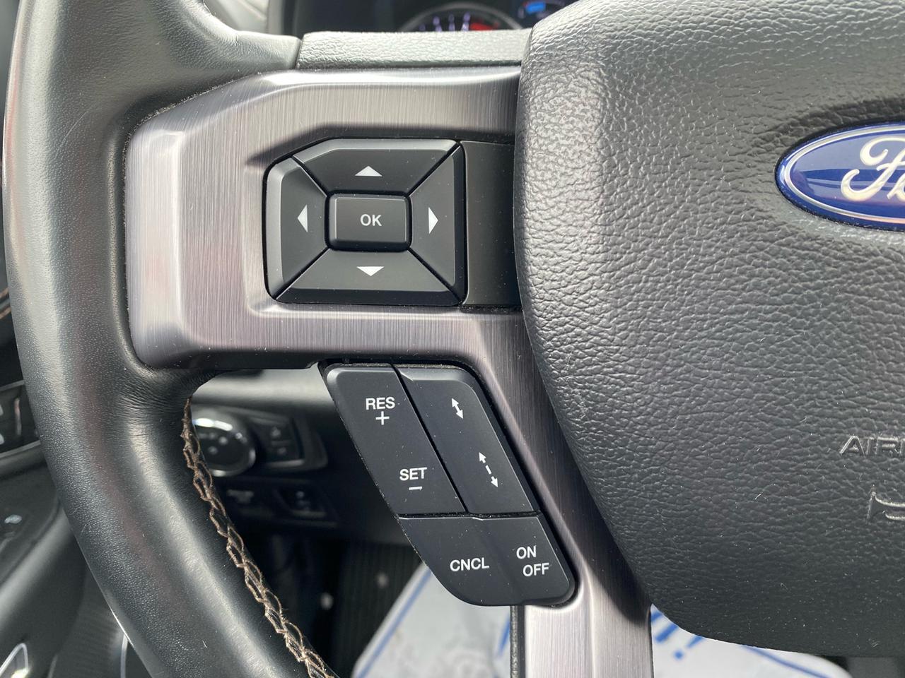 2021 Ford Expedition Platinum | 4WD | PANO ROOF | 8-Passenger Photo