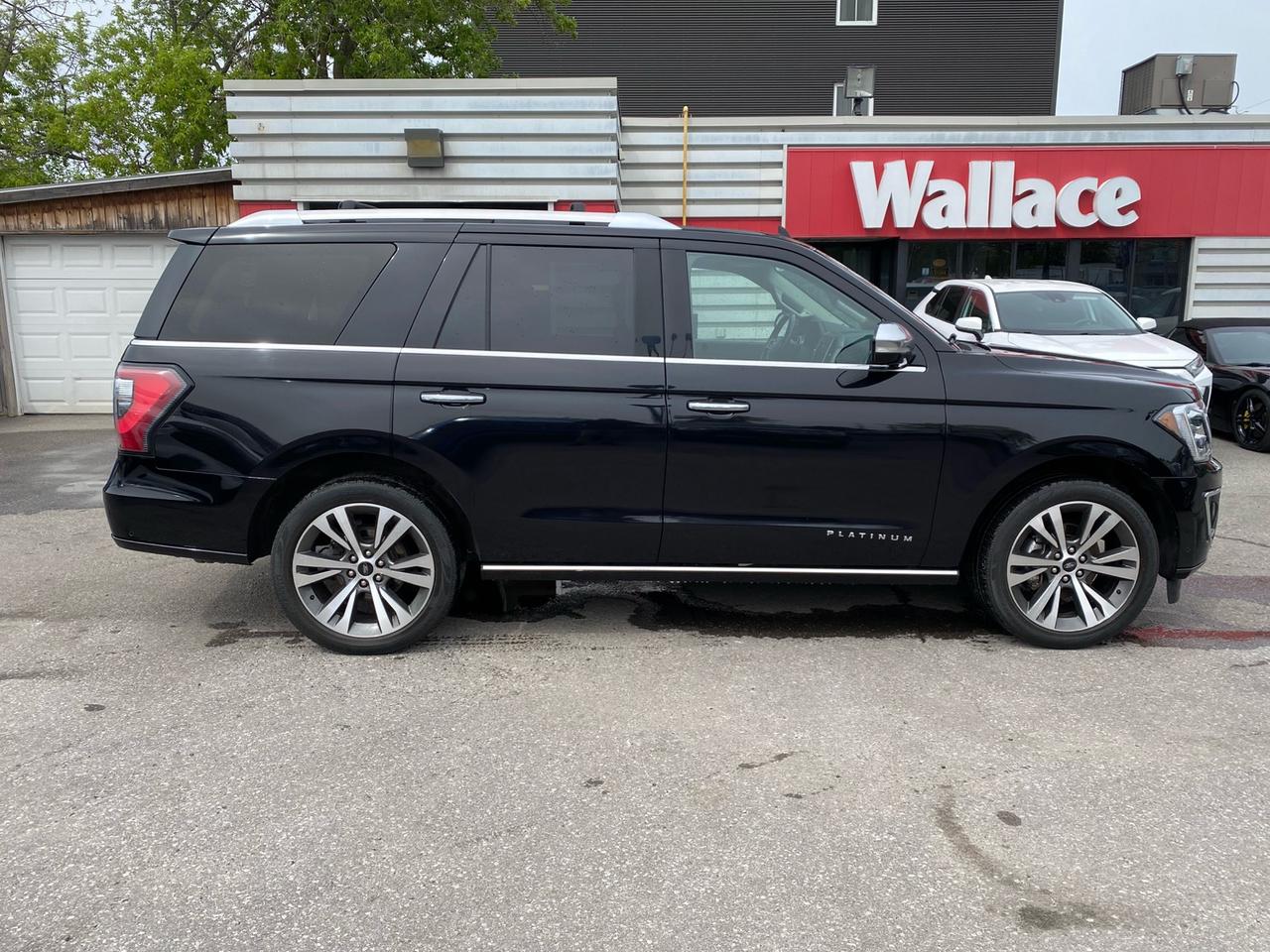 2021 Ford Expedition Platinum | 4WD | PANO ROOF | 8-Passenger Photo