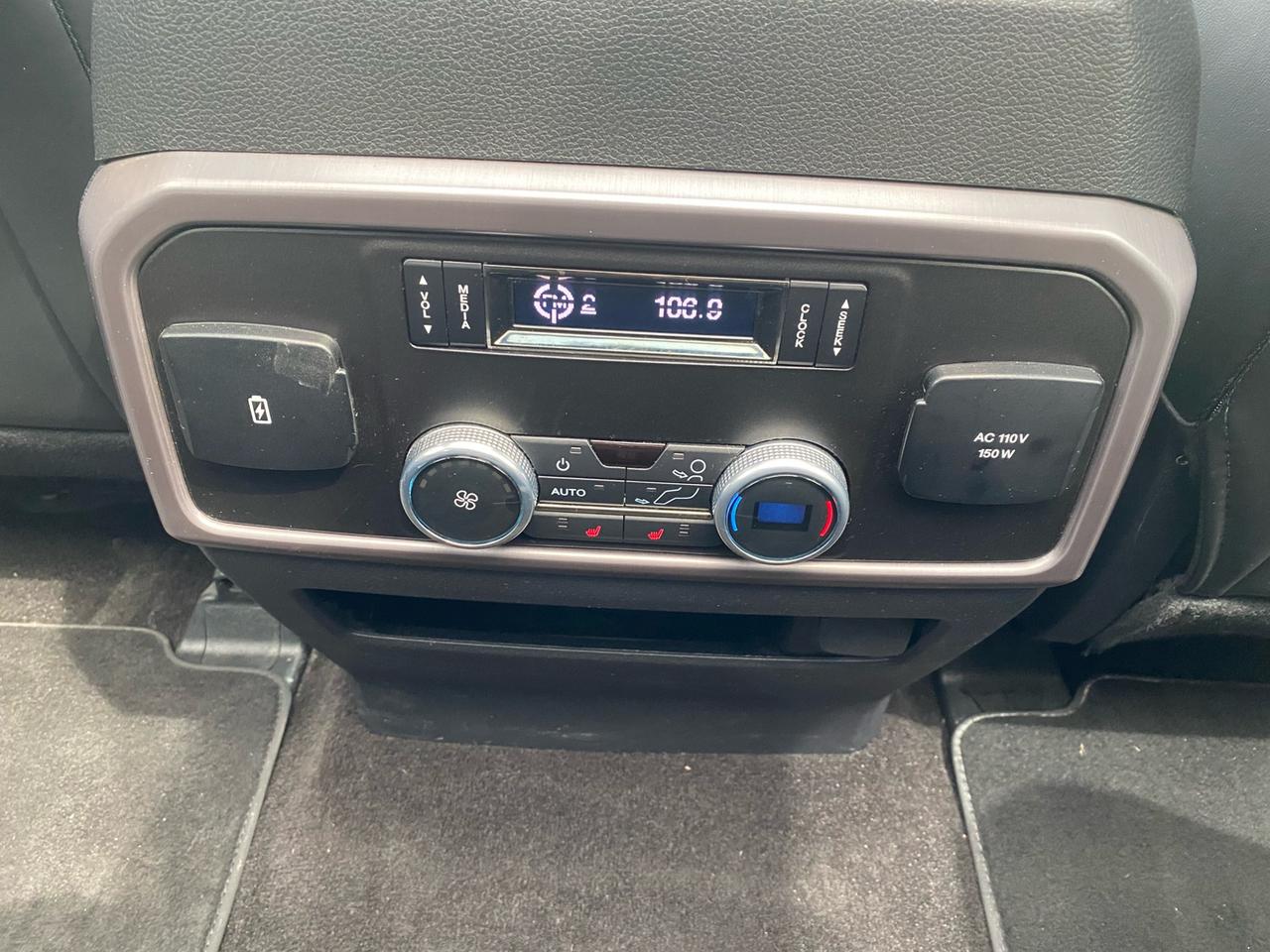 2021 Ford Expedition Platinum | 4WD | PANO ROOF | 8-Passenger Photo