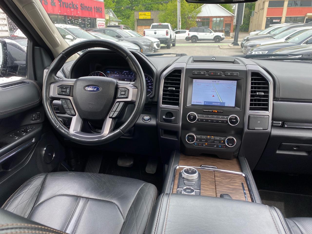 2021 Ford Expedition Platinum | 4WD | PANO ROOF | 8-Passenger Photo