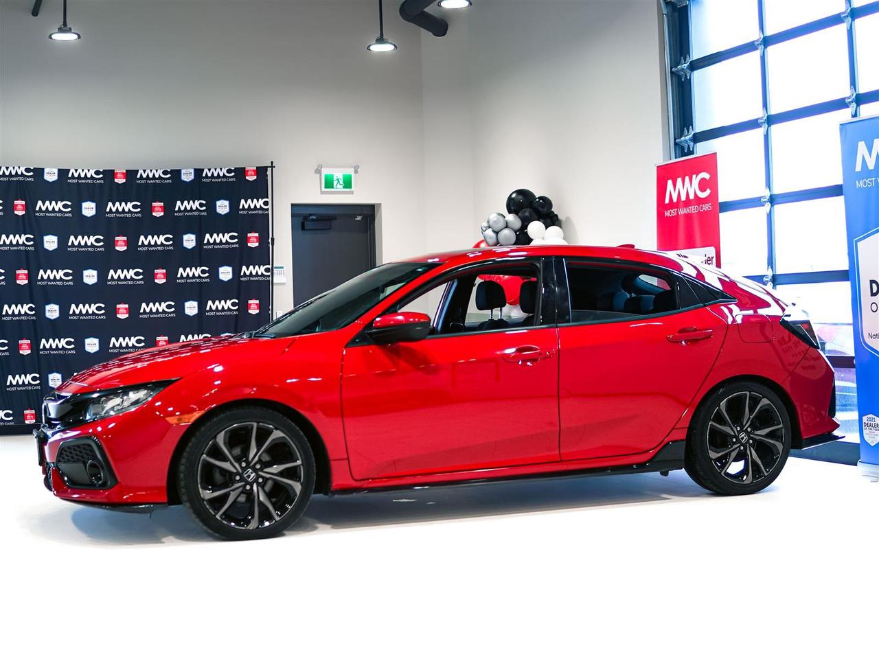 2019 Honda Civic SPORT | HATCHBACK | NO ACCIDENTS | SUNROOF Photo