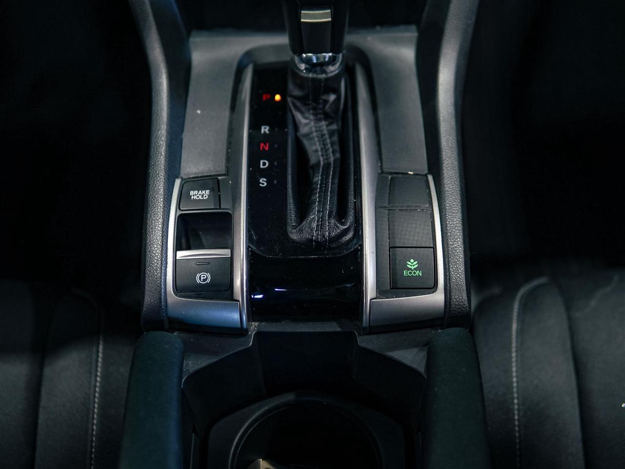 2019 Honda Civic SPORT | HATCHBACK | NO ACCIDENTS | SUNROOF Photo