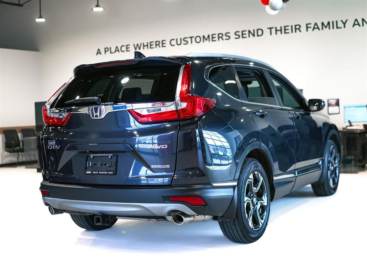 2019 Honda CR-V TOURING AWD | NO ACCIDENTS | FULL SERVICE HISTORY Photo