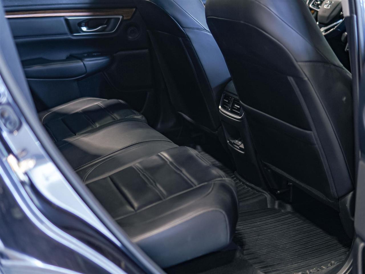 2019 Honda CR-V TOURING AWD | NO ACCIDENTS | FULL SERVICE HISTORY Photo