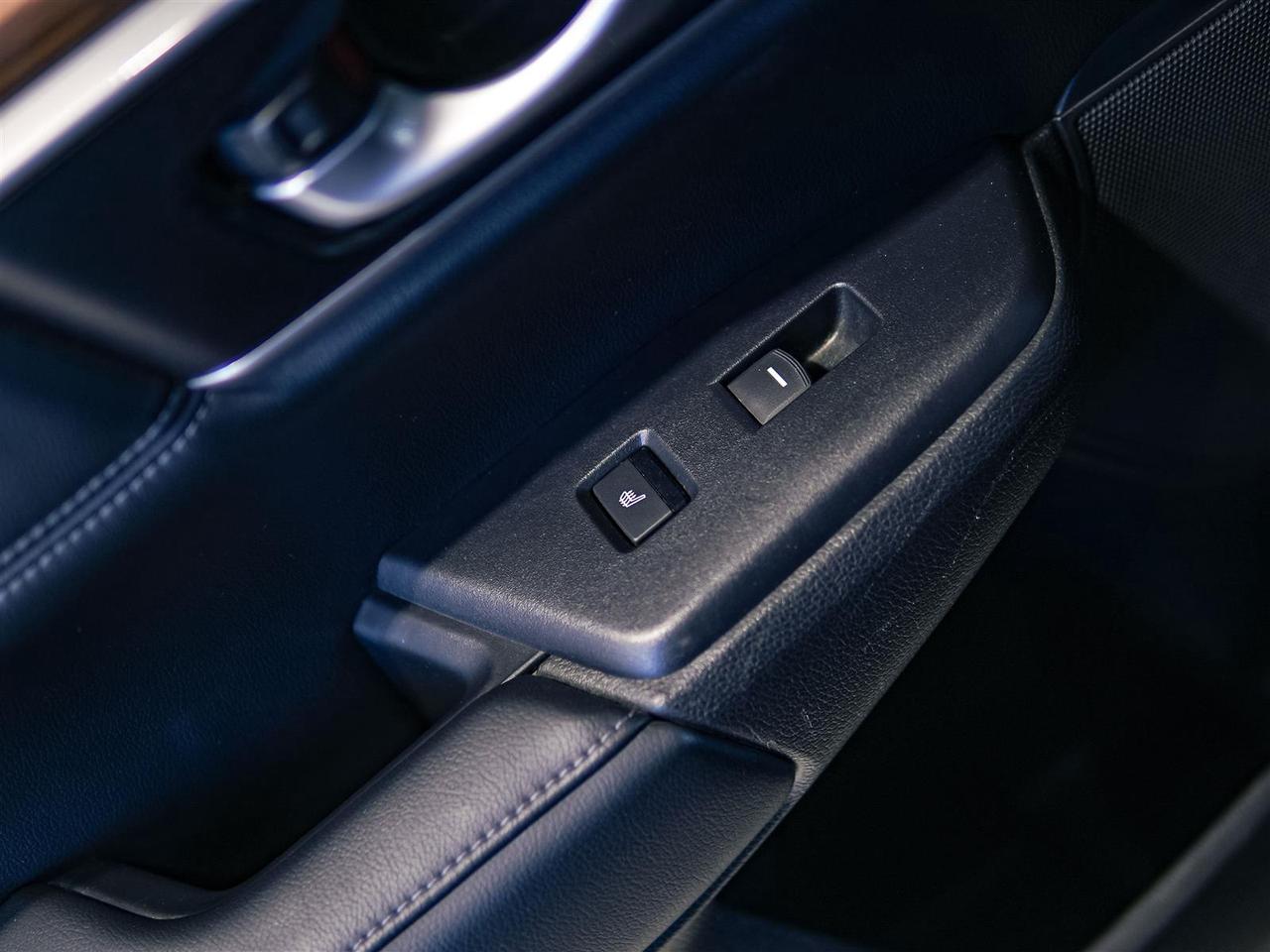 2019 Honda CR-V TOURING AWD | NO ACCIDENTS | FULL SERVICE HISTORY Photo