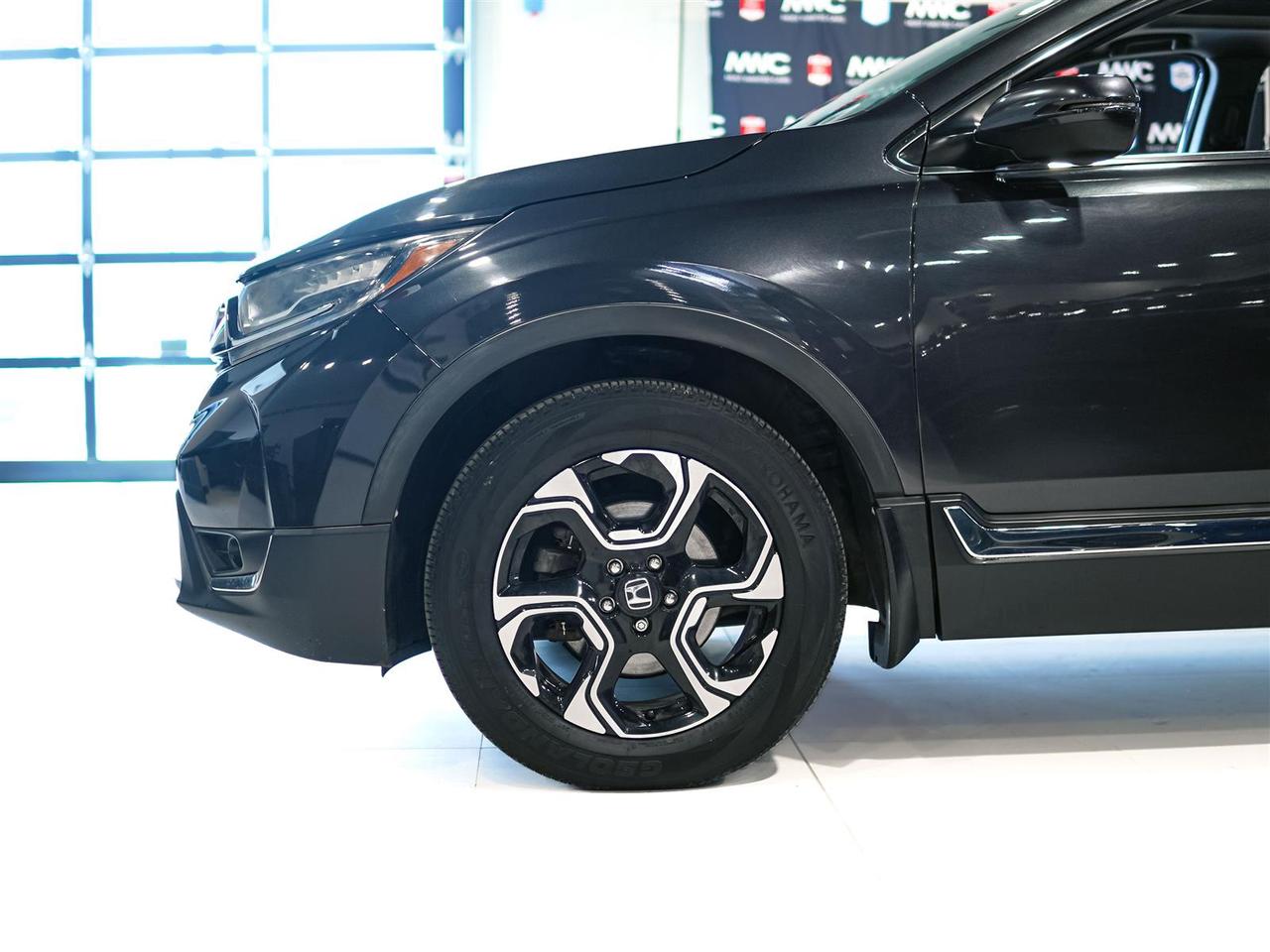 2019 Honda CR-V TOURING AWD | NO ACCIDENTS | FULL SERVICE HISTORY Photo