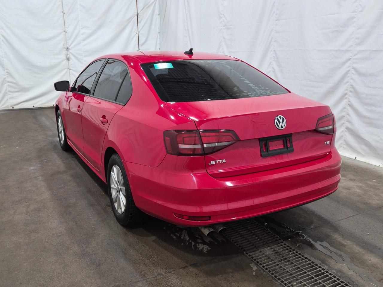 2017 Volkswagen Jetta TRENDLINE | + | NO ACCIDENTS | HEATED SEATS | ALLOYS Photo