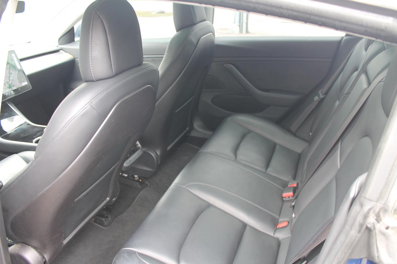 2018 Tesla Model 3 LONG RANGE Photo