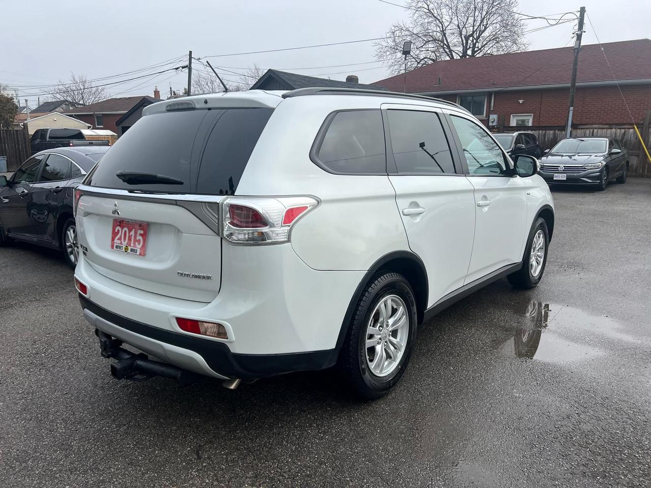 2015 Mitsubishi Outlander SE Photo