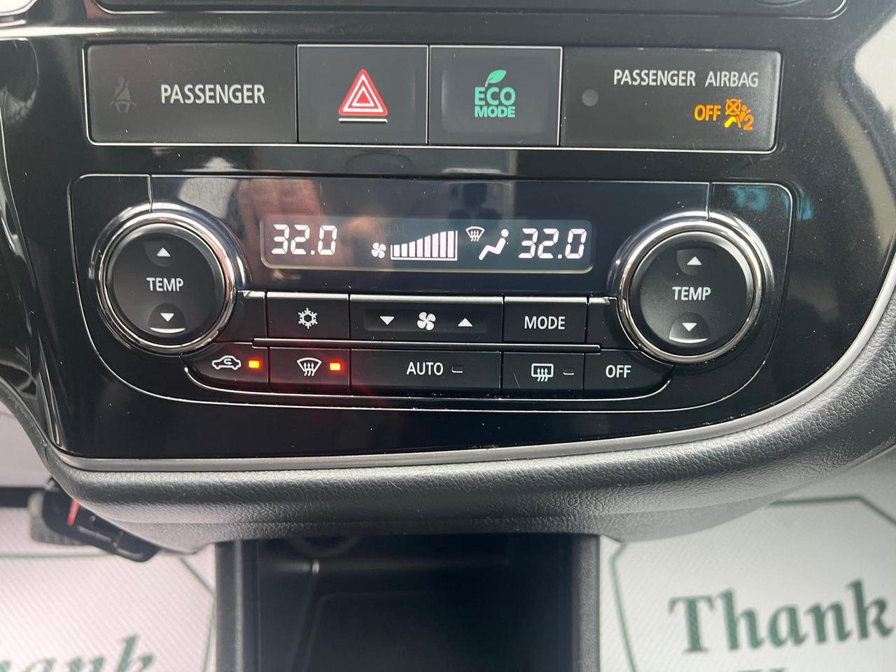 2015 Mitsubishi Outlander SE Photo