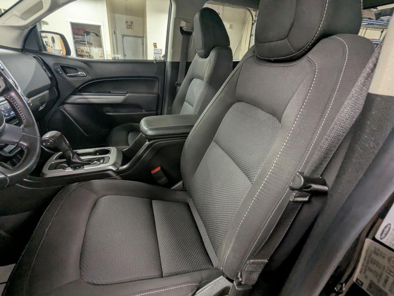 2021 Chevrolet Colorado 4WD LT ON SALE DURING OUR SPRING HAS SPRUNG SALE!! Photo