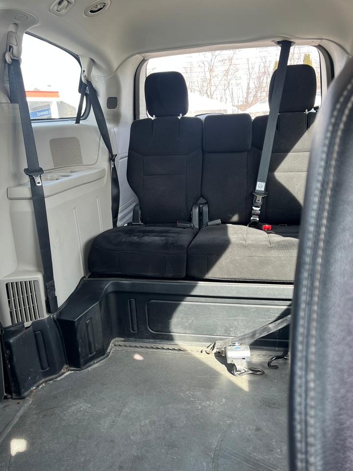 2014 Dodge Grand Caravan SE Photo