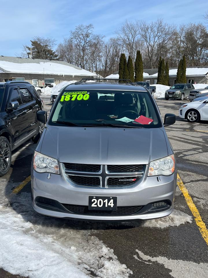 2014 Dodge Grand Caravan SE Photo
