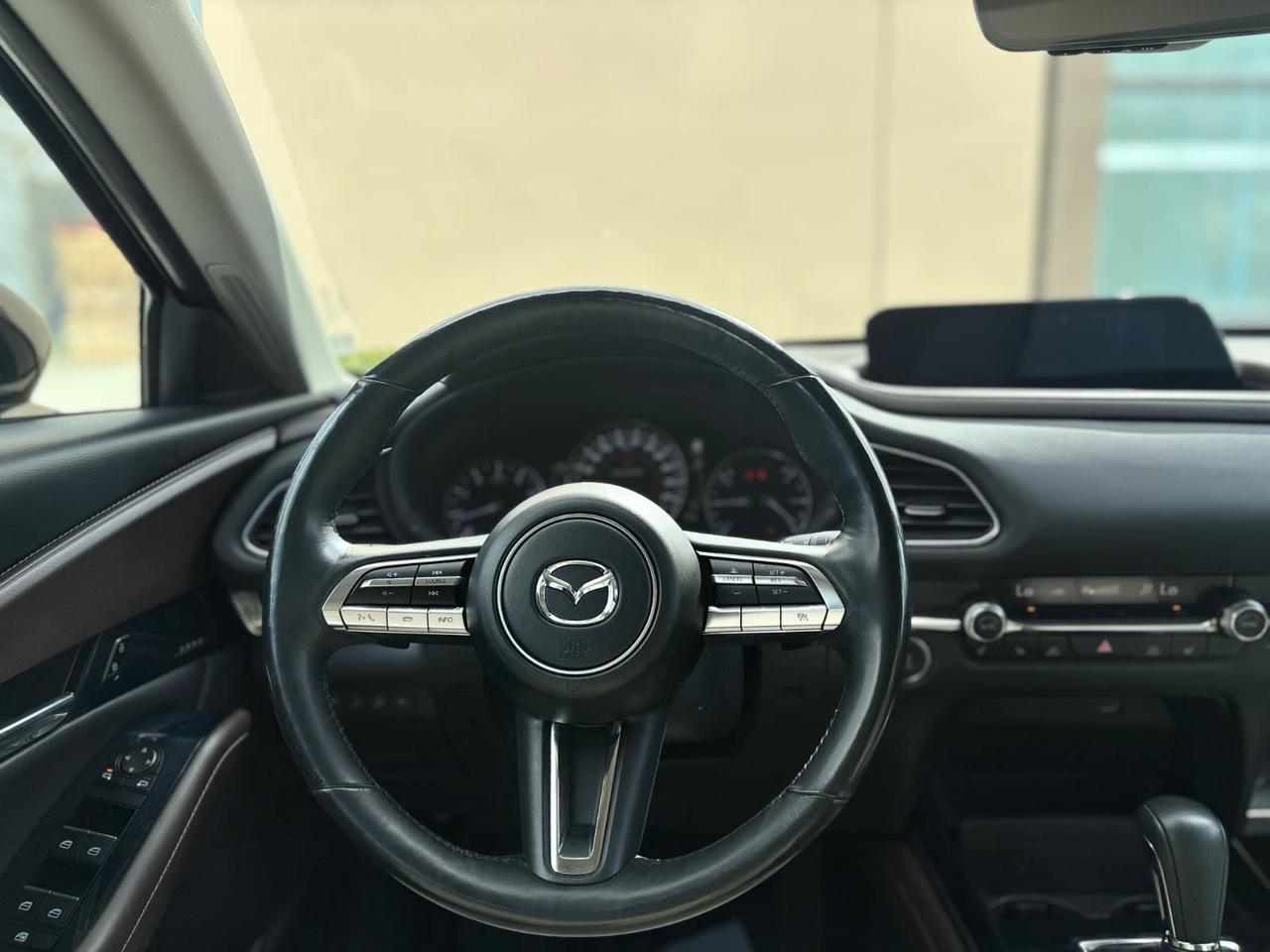 13786737