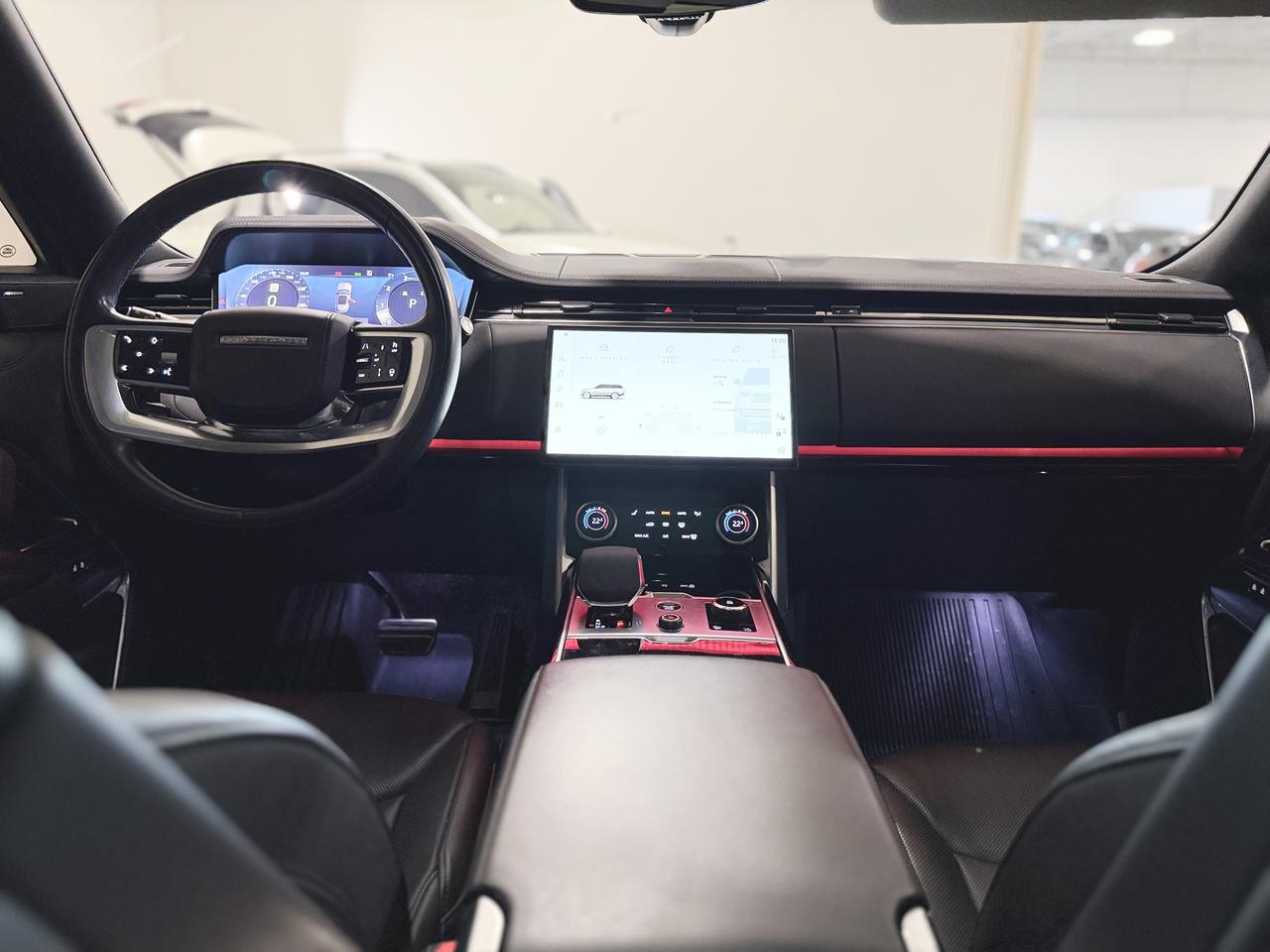 2023 Land Rover Range Rover SE Photo