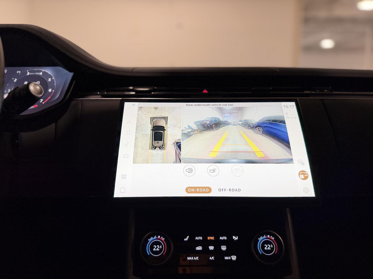 2023 Land Rover Range Rover SE Photo