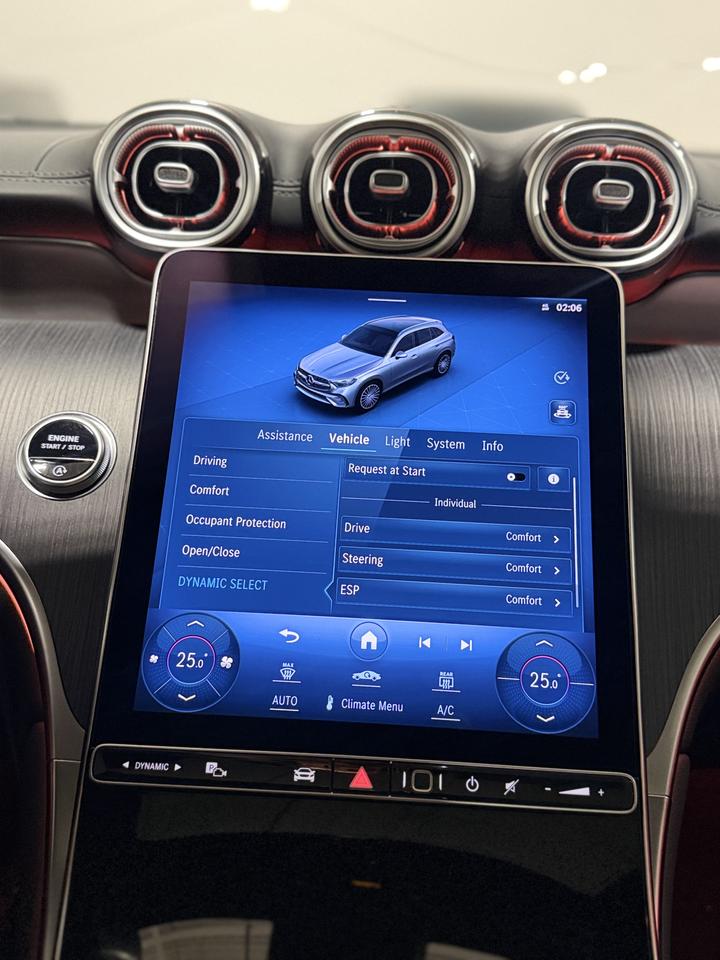 2023 Mercedes-Benz GLC-Class GLC 300 | AMG PKG Photo