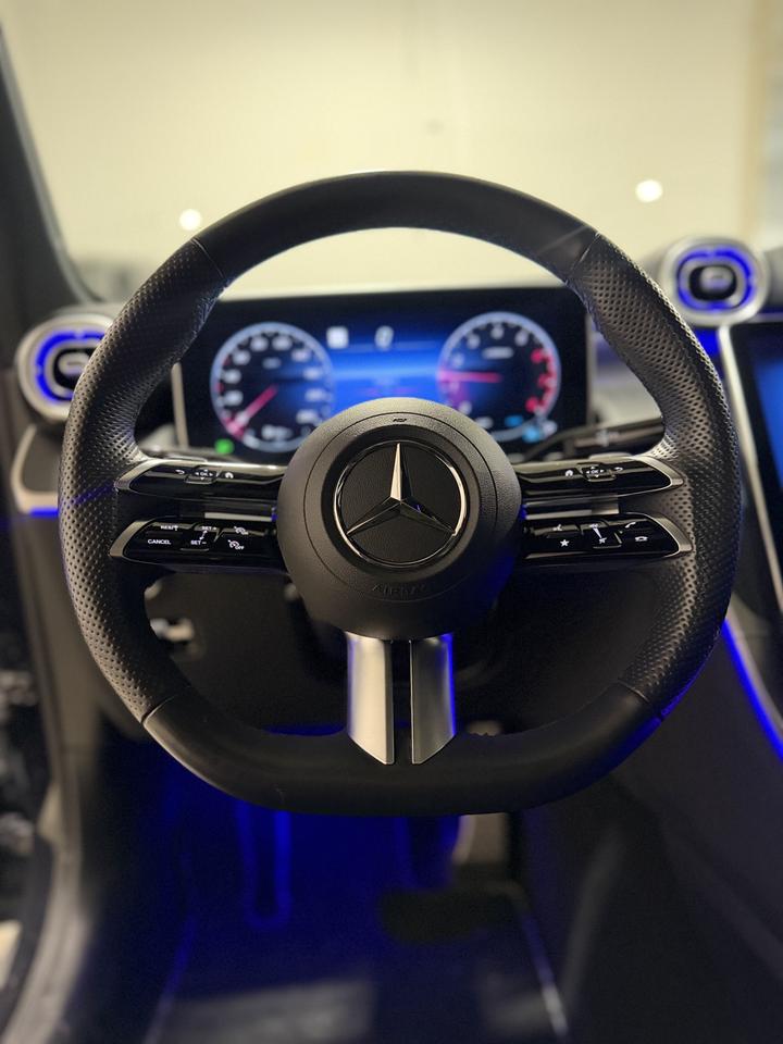 2023 Mercedes-Benz GLC-Class GLC 300 | AMG PKG Photo