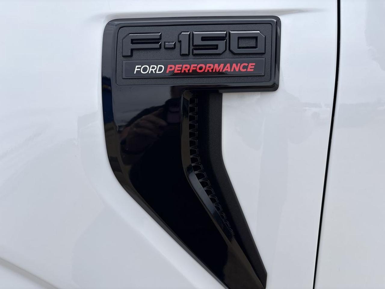 2026 Ford F-150 LARIAT 6.5' Box 501A Photo3