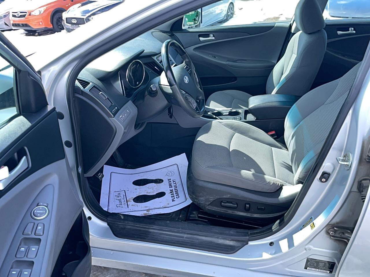 2012 Hyundai Sonata GLS Photo