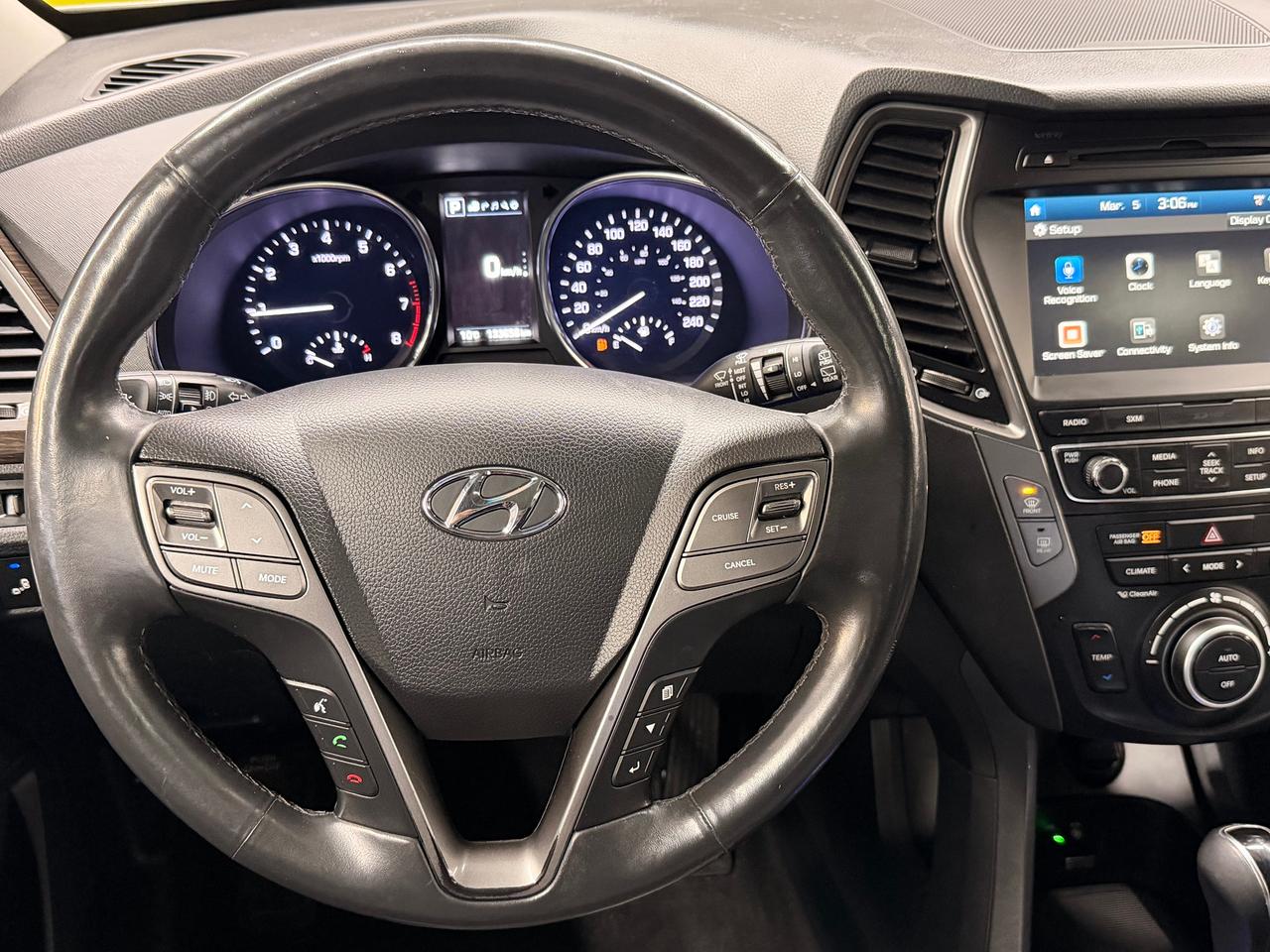 2017 Hyundai Santa Fe Sport Limited+2.0T AWD+Pano Roof+BSM+Cooled Seats+GPS Photo