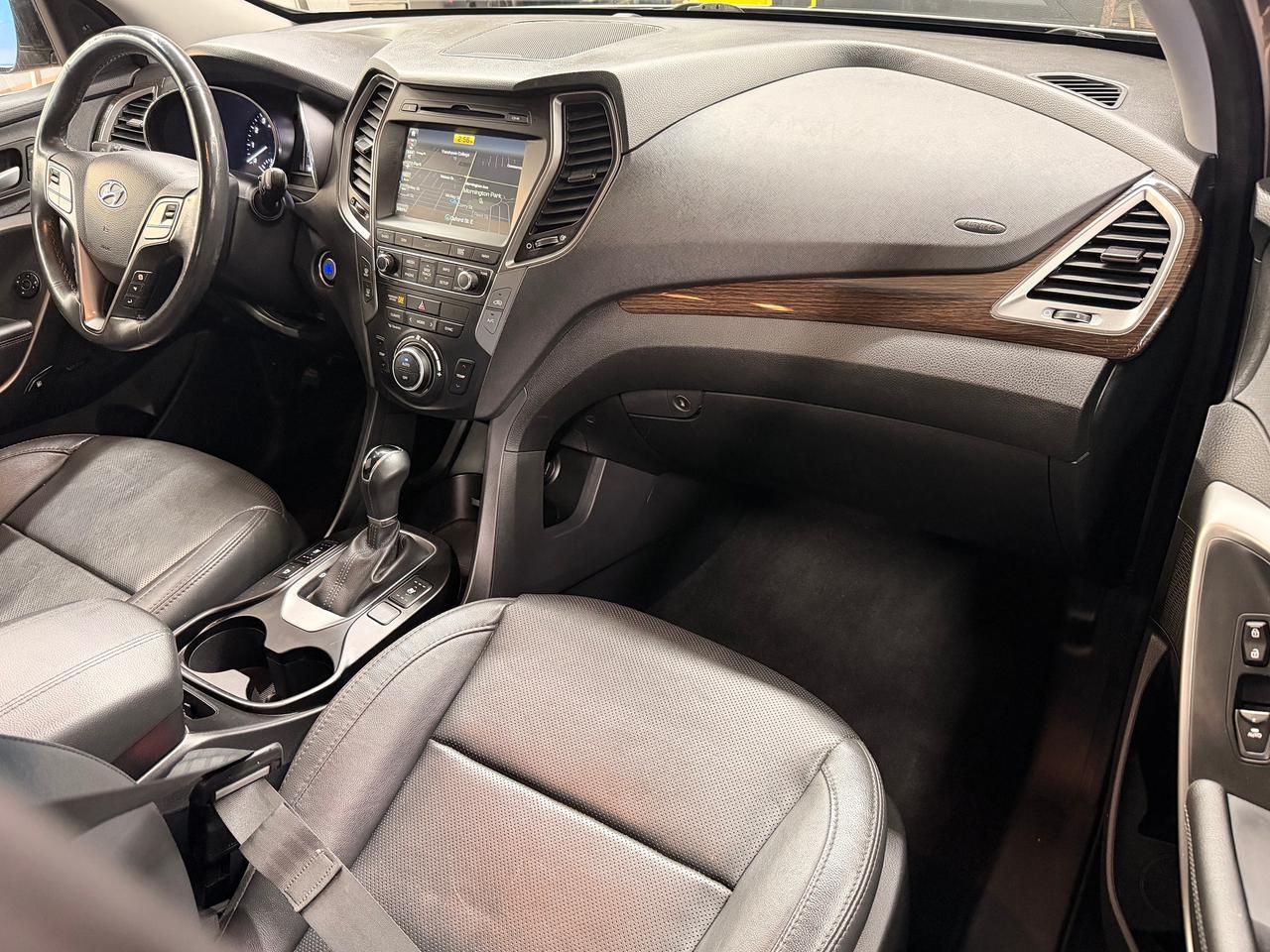 2017 Hyundai Santa Fe Sport Limited+2.0T AWD+Pano Roof+BSM+Cooled Seats+GPS Photo96