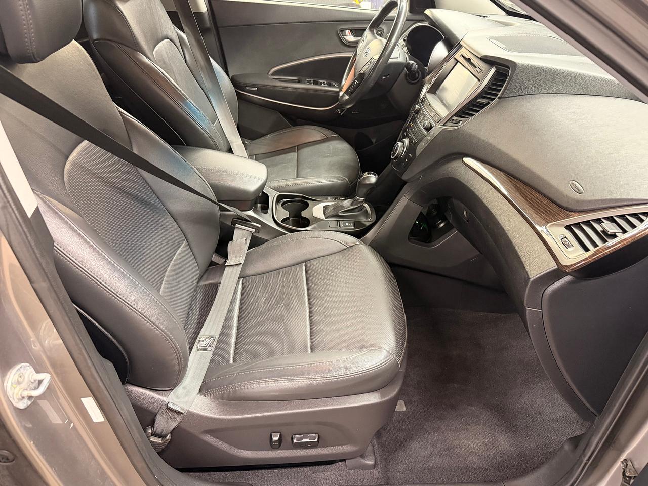 2017 Hyundai Santa Fe Sport Limited+2.0T AWD+Pano Roof+BSM+Cooled Seats+GPS Photo