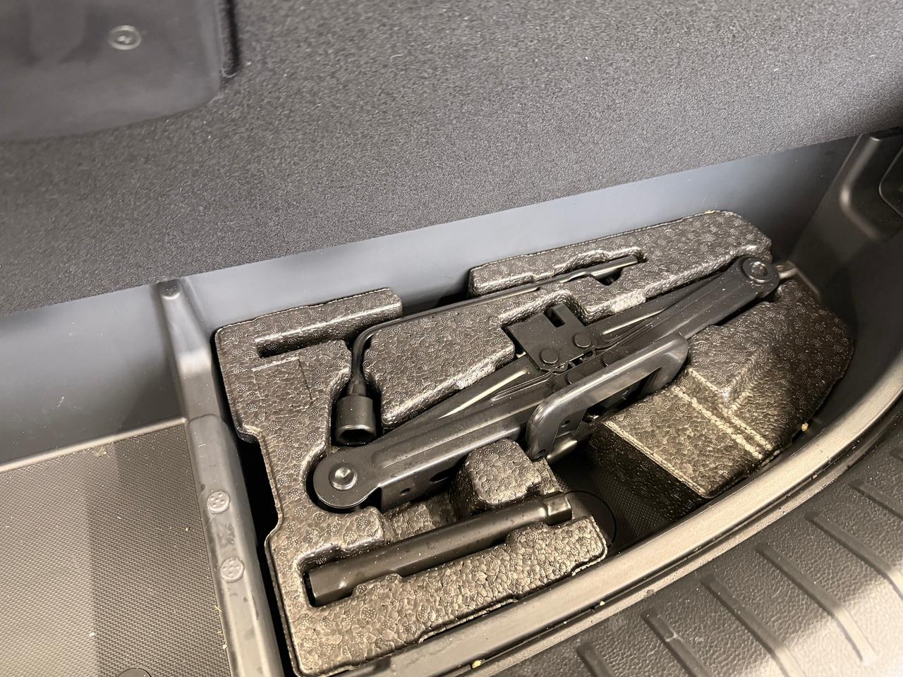 2017 Hyundai Santa Fe Sport Limited+2.0T AWD+Pano Roof+BSM+Cooled Seats+GPS Photo100