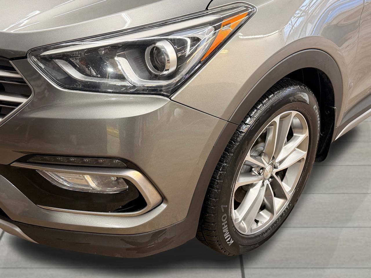 2017 Hyundai Santa Fe Sport Limited+2.0T AWD+Pano Roof+BSM+Cooled Seats+GPS Photo44