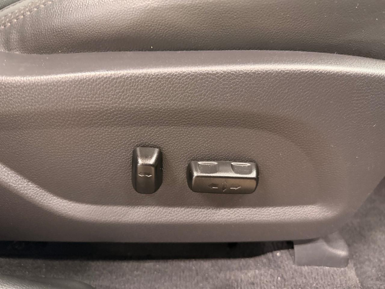 2017 Hyundai Santa Fe Sport Limited+2.0T AWD+Pano Roof+BSM+Cooled Seats+GPS Photo57