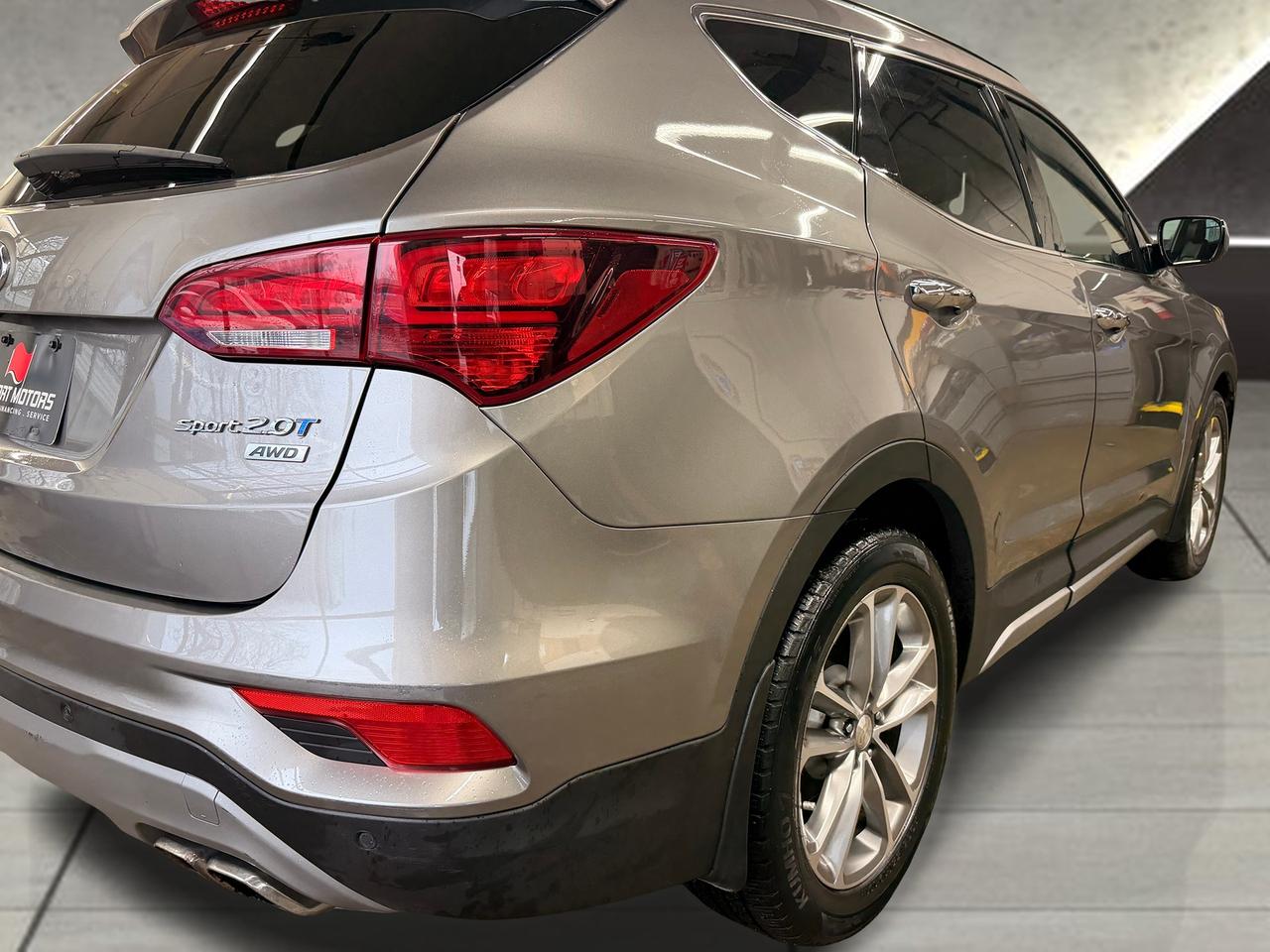 2017 Hyundai Santa Fe Sport Limited+2.0T AWD+Pano Roof+BSM+Cooled Seats+GPS Photo