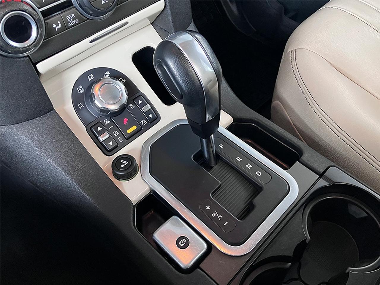 2011 Land Rover LR4 HSE|LUX|NAVI|DUAL DVD|360 CAM|PANOROOF|7 SEATS Photo